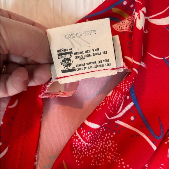 Vintage D’Allairds Red and White Ruffled Wrap Midi Sundress - Picture 4 of 15